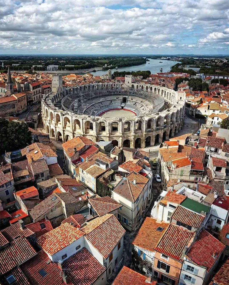 Arles - Provence - OLITAXI
