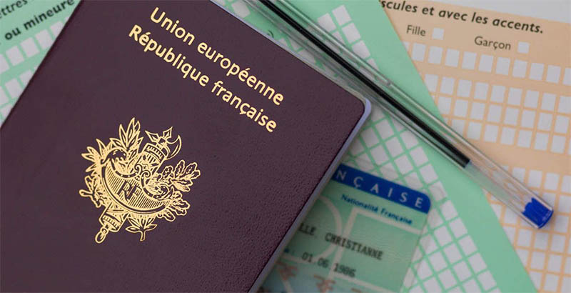 Voyager et demander mon passeport - OLITAXI